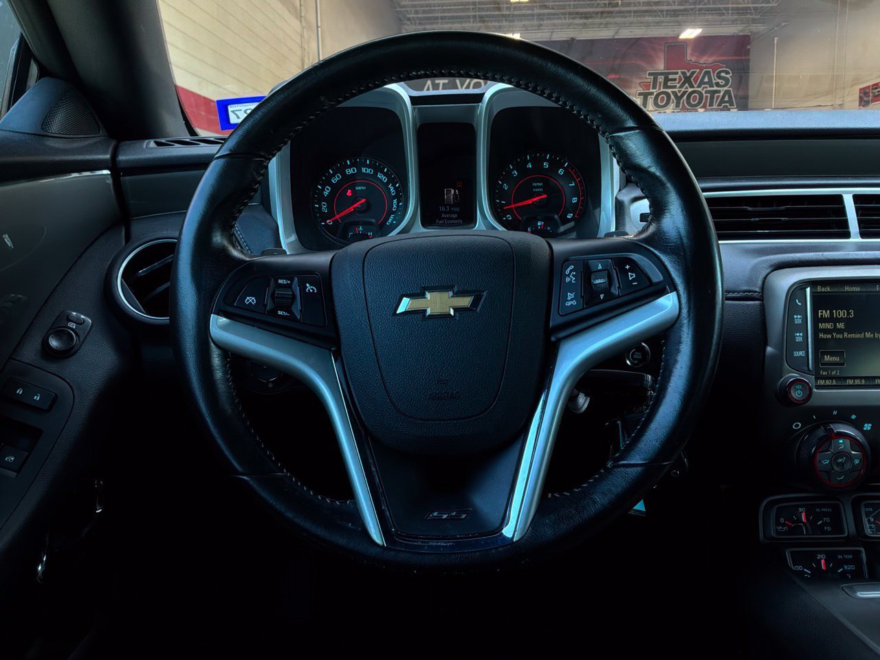 Used 2015 Chevrolet Camaro SS RWD image 35
