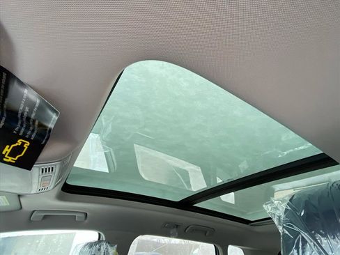 New 2026 Volkswagen Taos SEL image 11