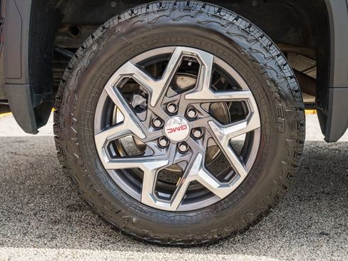 Used 2023 GMC Sierra 1500 SLT w/ SLT Premium Plus Package AWD/4WD image 19