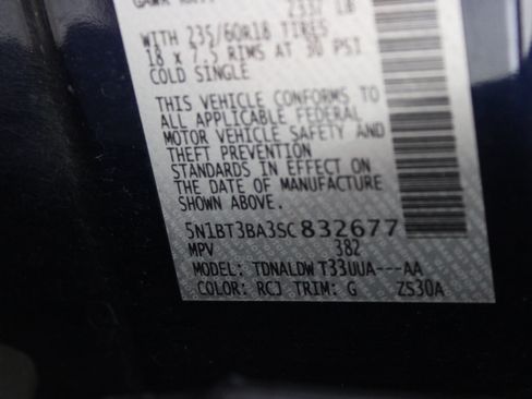 Used 2025 Nissan Rogue SV FWD image 40