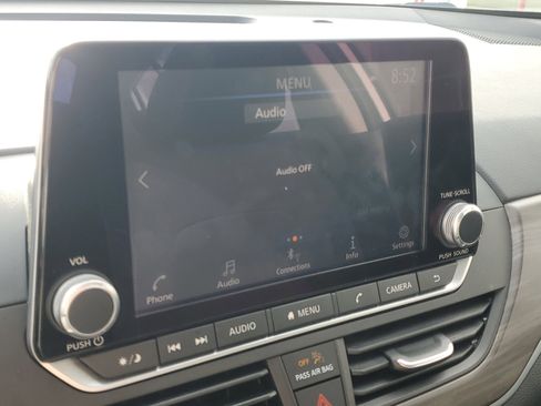 Used 2025 Nissan Altima 2.5 SV image 29