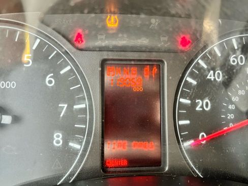 Used 2019 Nissan NV 2500 SV RWD image 29