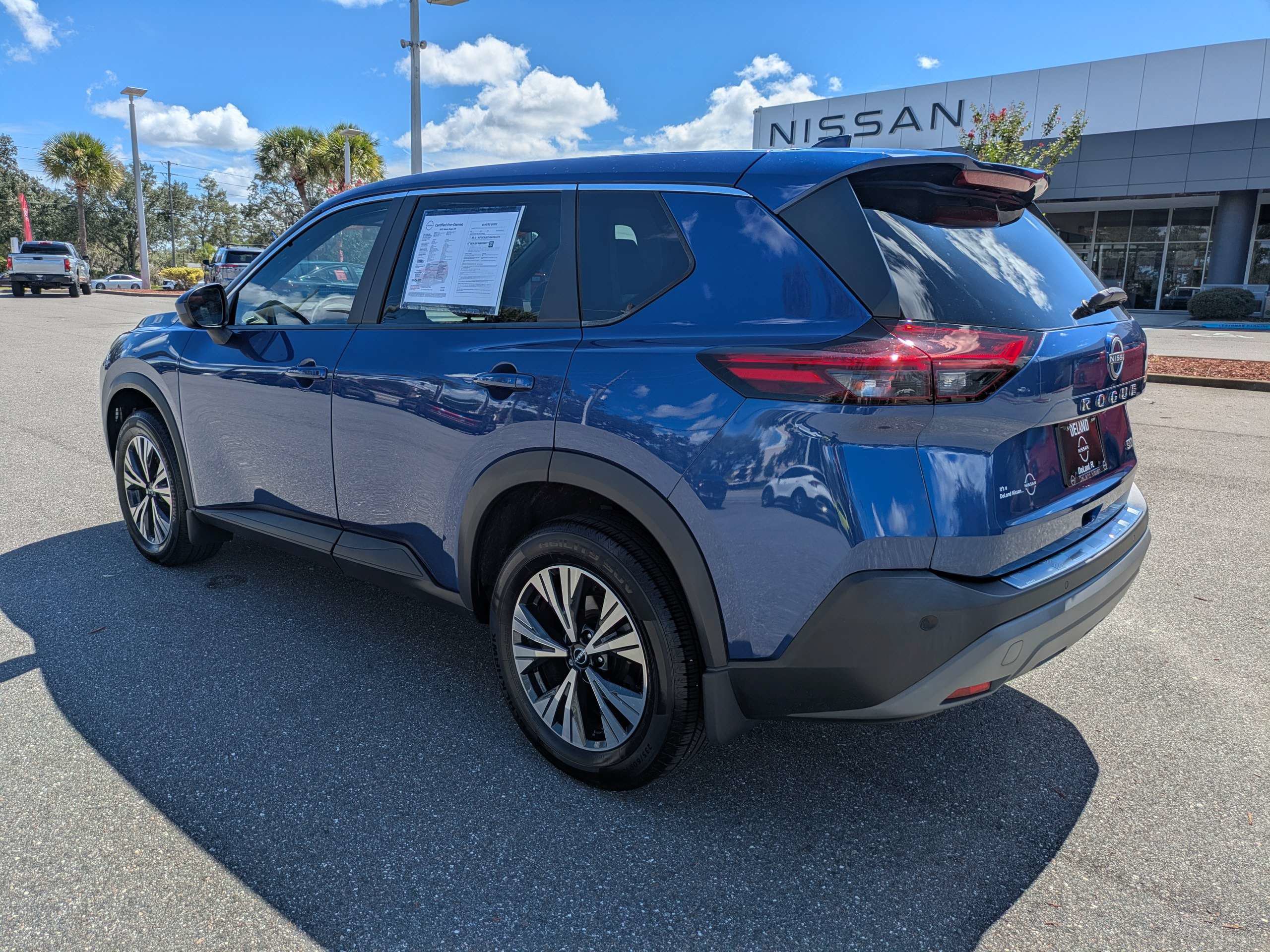 Certified 2023 Nissan Rogue SV FWD image 6