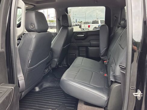 Used 2021 Chevrolet Silverado 1500 LT AWD/4WD image 4