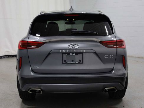 Used 2021 INFINITI QX50 Luxe w/ Appearance Package AWD/4WD image 7