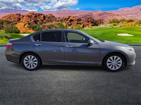 Used 2015 Honda Accord EX image 3