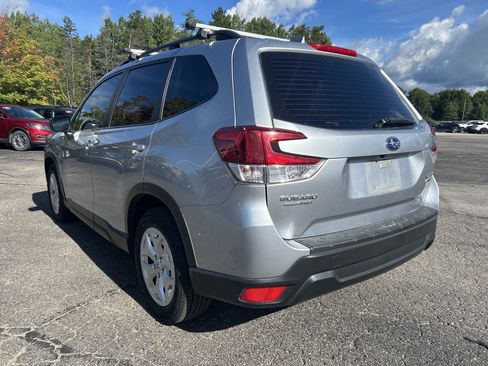 Used 2019 Subaru Forester w/ Alloy Wheel Package AWD/4WD image 6