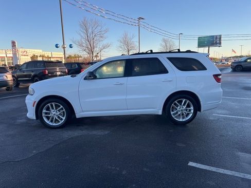 Used 2024 Dodge Durango GT image 40