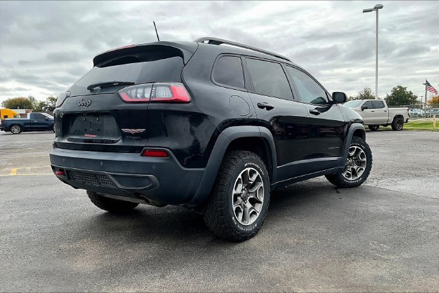 Used 2020 Jeep Cherokee Trailhawk w/ Cold Weather Group AWD/4WD image 4