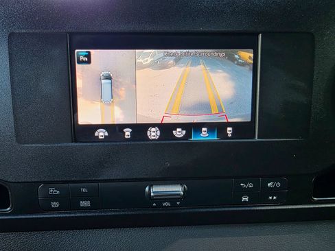 Used 2019 Mercedes-Benz Sprinter 2500 image 19