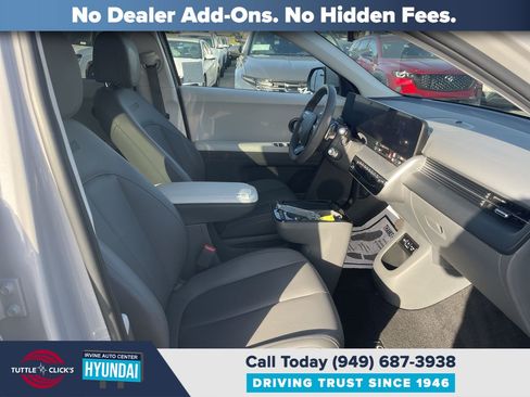 Certified 2025 Hyundai Ioniq 5 SEL RWD image 16