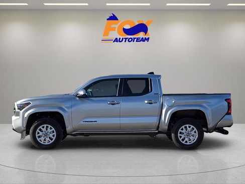 New 2026 Toyota Tacoma SR5 image 2