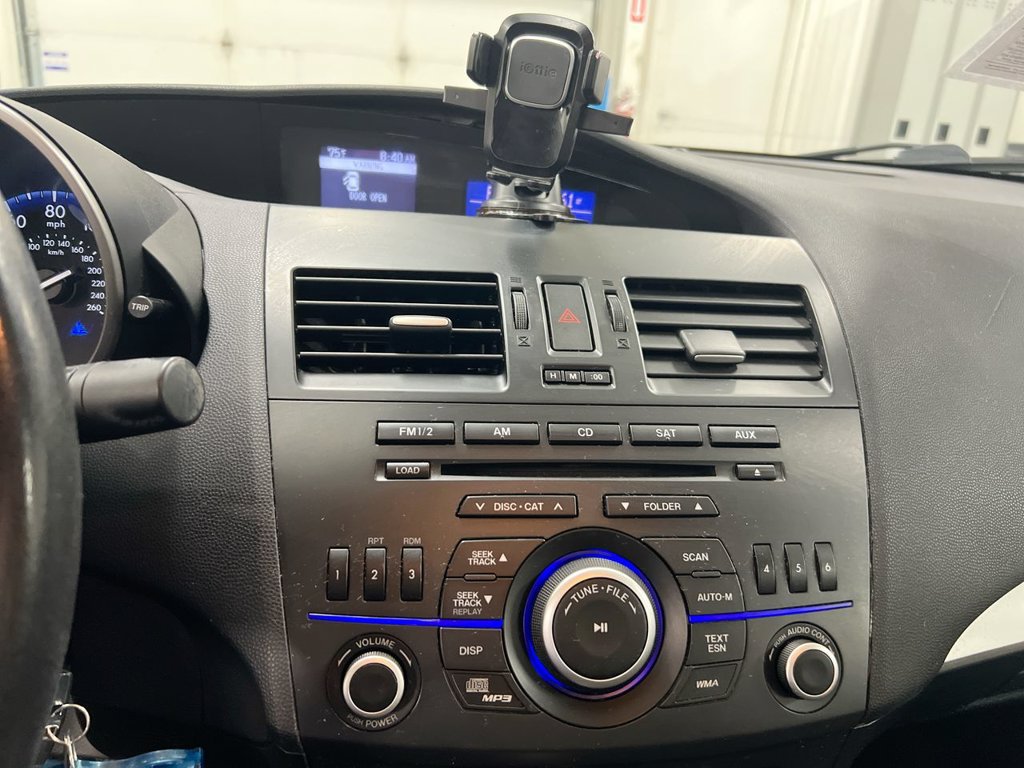 Used 2012 MAZDA MAZDA3 i Touring FWD image 14