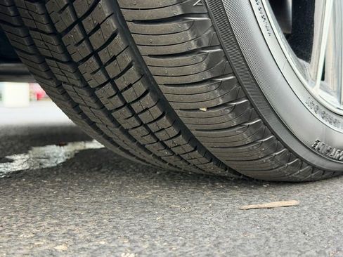 Certified 2024 Toyota Camry SE w/ Convenience Package image 12