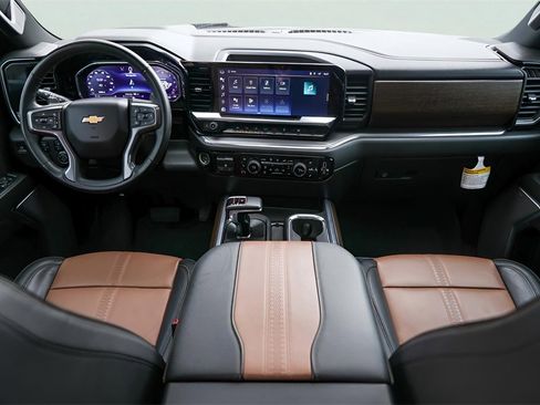 Used 2023 Chevrolet Silverado 1500 High Country w/ High Country Premium Package image 29