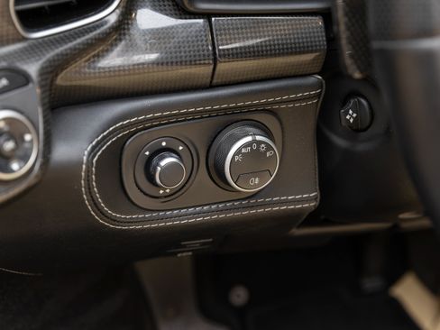 Used 2013 Ferrari 458 Spider RWD image 18