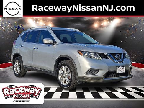 Used 2015 Nissan Rogue SV w/ SV Premium Package image 1