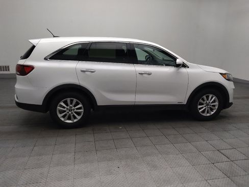 Used 2019 Kia Sorento AWD V6 image 10