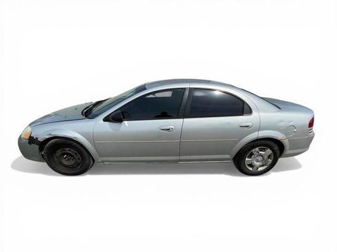Used 2006 Dodge Stratus SXT image 2