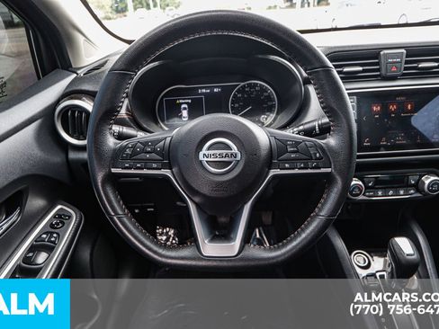 Used 2020 Nissan Versa SR w/ Convenience Package image 30