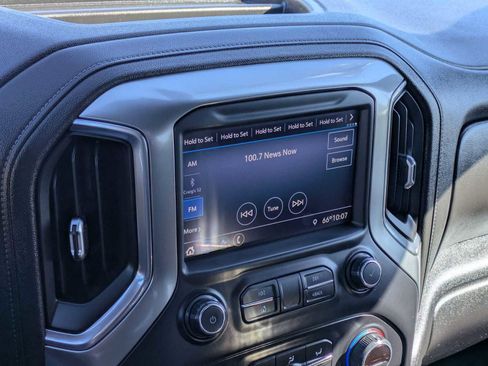 Used 2020 Chevrolet Silverado 1500 LT w/ All-Star Edition image 29