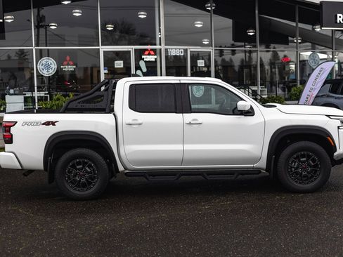 Used 2022 Nissan Frontier PRO-4X w/ Pro-4X Premium Package image 8