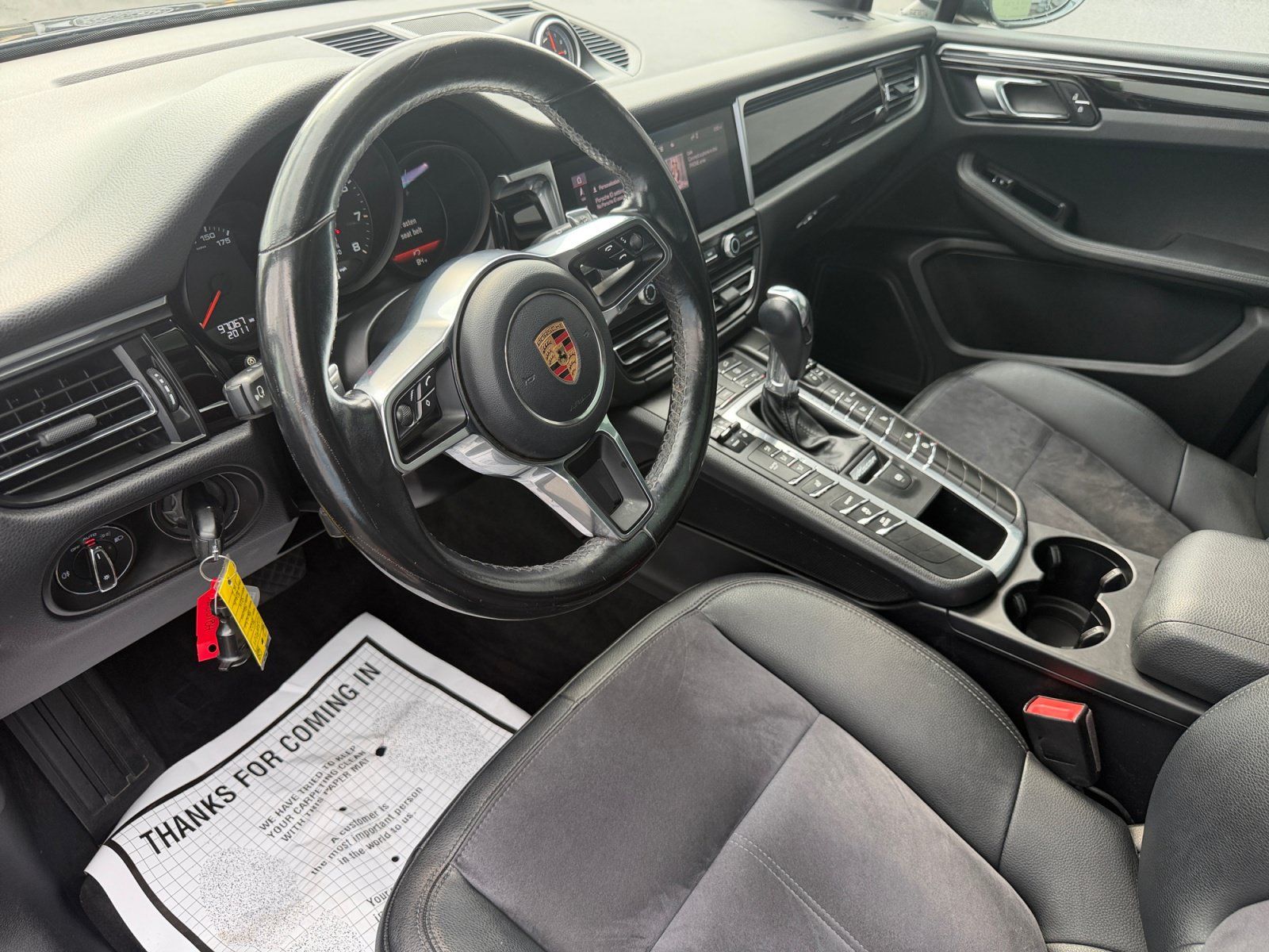 Used 2020 Porsche Macan AWD/4WD image 4