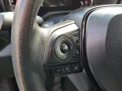 Used 2024 Toyota RAV4 LE image 17