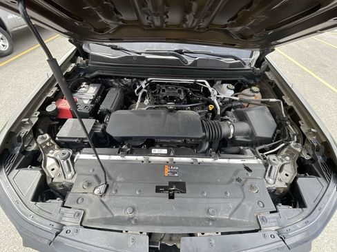 Used 2024 Chevrolet Colorado W/T RWD image 12