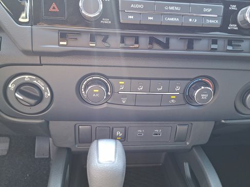 New 2026 Nissan Frontier SV w/ Tow Package AWD/4WD image 10