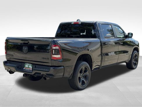 Used 2022 RAM 1500 Big Horn AWD/4WD image 6
