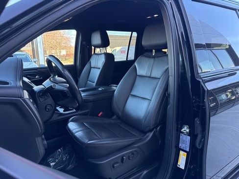 Used 2022 Chevrolet Suburban RST w/ Sport Performance Package image 10