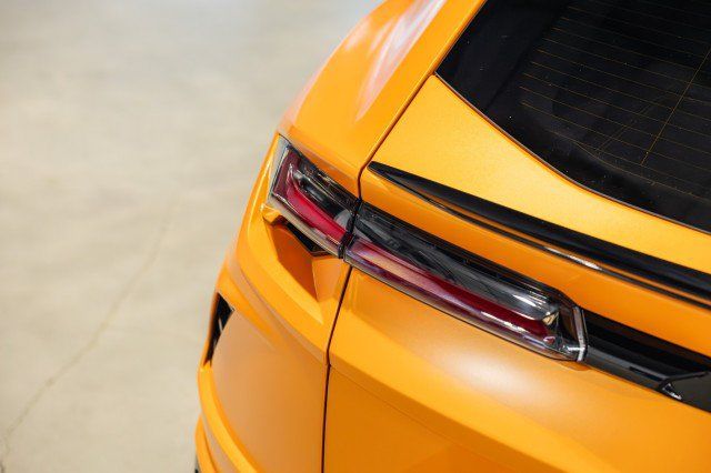 Used 2022 Lamborghini Urus AWD/4WD image 24