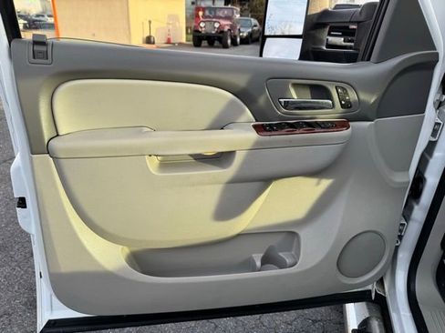 Used 2012 Chevrolet Silverado 3500 LTZ w/ LTZ Plus Package image 10