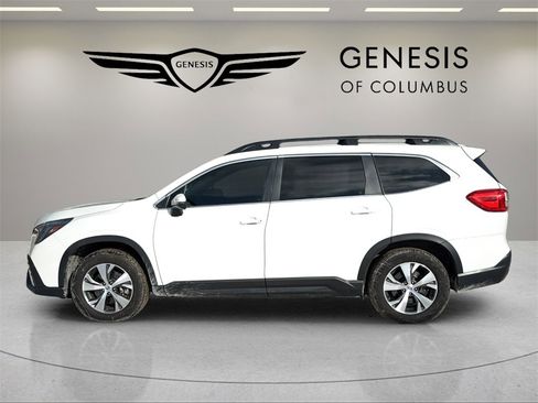 Used 2023 Subaru Ascent Premium w/ Convenience Package image 2