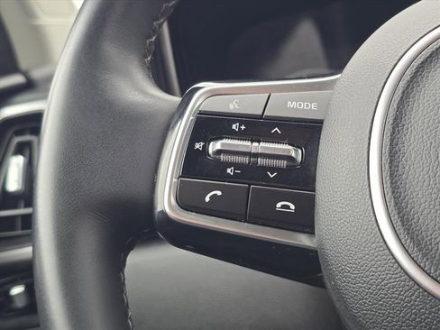 Certified 2022 Kia Sorento S image 21