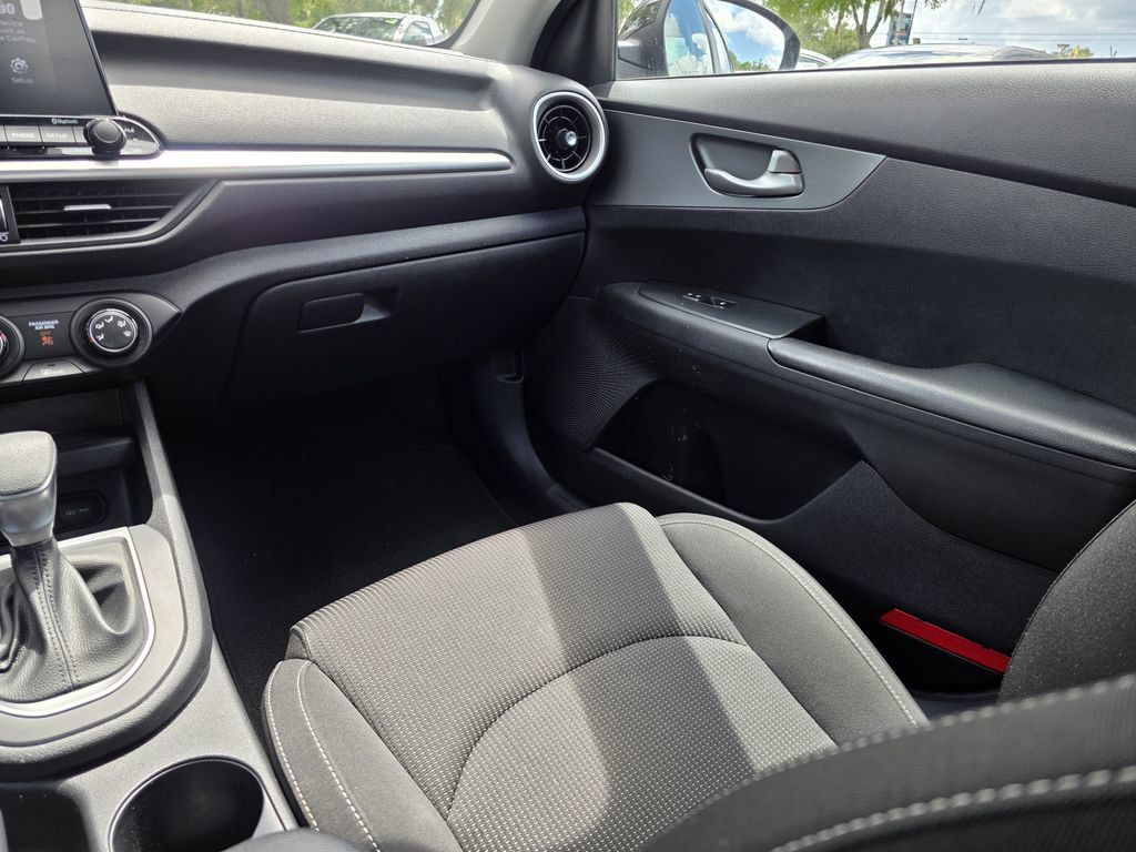 Used 2021 Kia Forte LXS FWD image 14