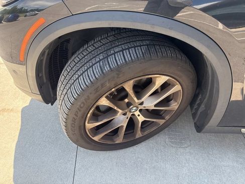 Used 2019 BMW X5 xDrive40i w/ Premium Package 2 AWD/4WD image 22