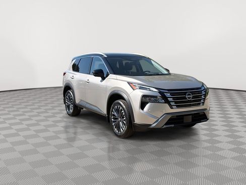 Certified 2025 Nissan Rogue SL w/ Tech Package AWD/4WD image 2