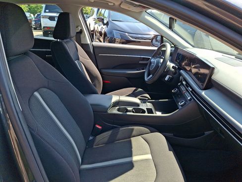Used 2025 Hyundai Sonata SEL FWD image 12