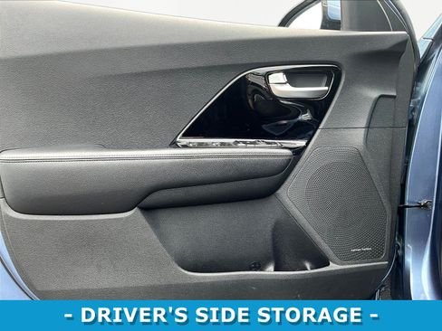 Used 2022 Kia Niro EX Premium FWD image 20