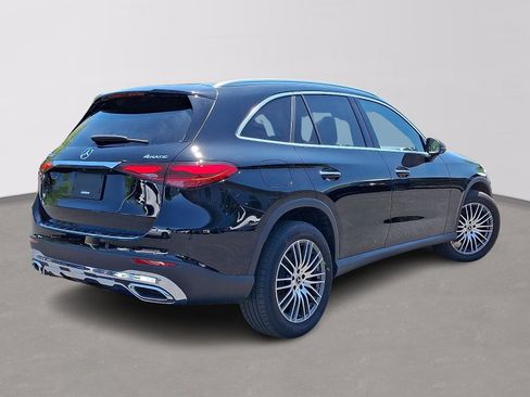 Certified 2025 Mercedes-Benz GLC 300 4MATIC image 4
