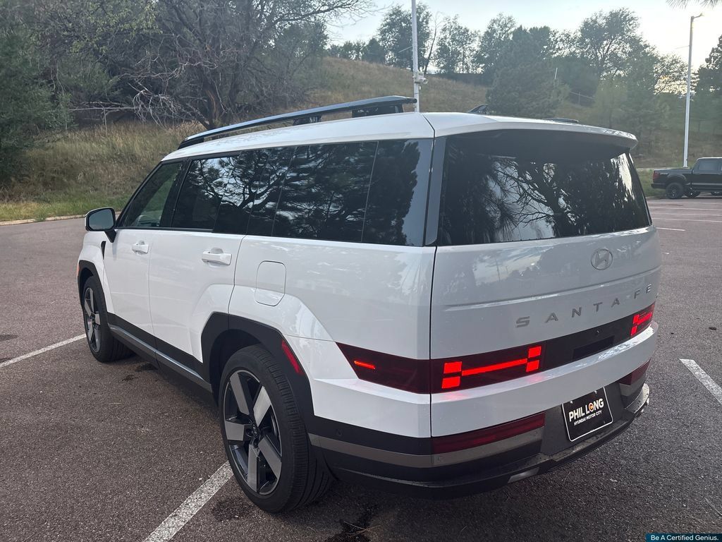 Certified 2025 Hyundai Santa Fe Limited AWD/4WD image 10