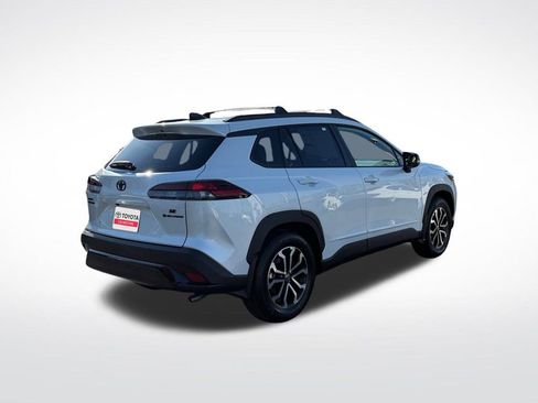 New 2026 Toyota Corolla Cross SE image 5