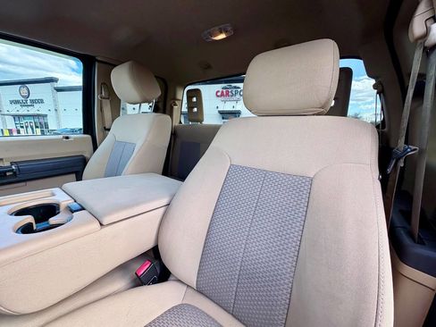 Used 2014 Ford F250 XLT w/ Snow Plow Prep Package image 11