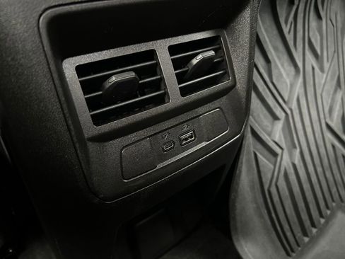 Used 2023 GMC Canyon Denali image 35