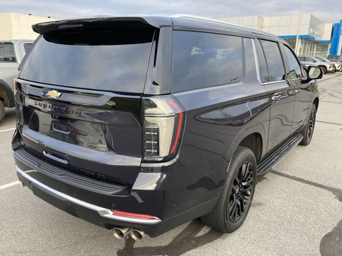 Used 2026 Chevrolet Suburban Premier image 7