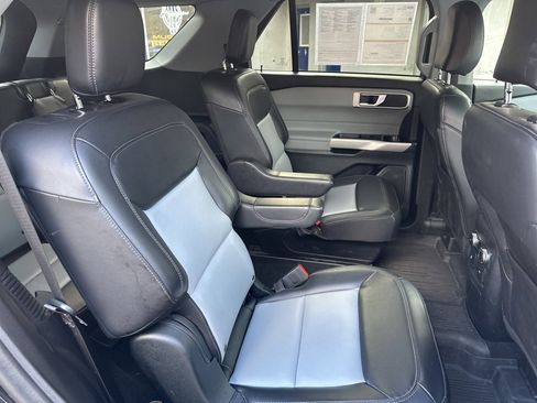 Certified 2023 Ford Explorer XLT w/ Equipment Group 202A image 22