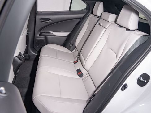 New 2026 Lexus UX 300h FWD image 16