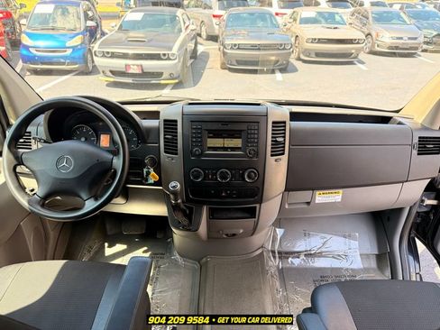 Used 2015 Mercedes-Benz Sprinter 3500 image 32